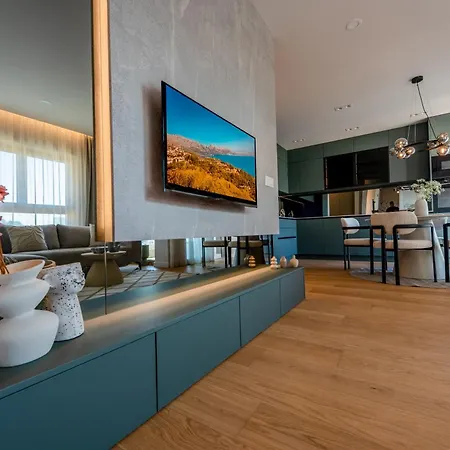 Luxury Marie With Garage Included * Makarska