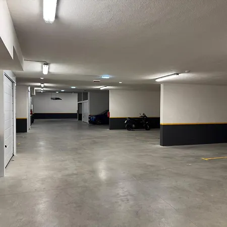 Luxury Marie With Garage Included Makarska